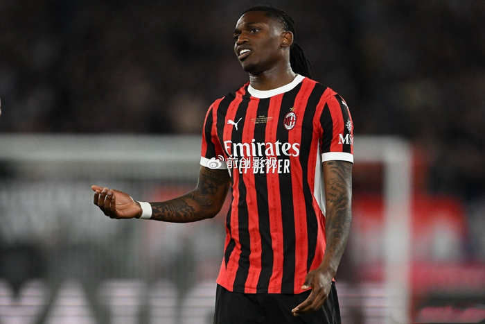 AC米兰莱奥或转会阿森纳，引援瞄准帕尼切利与斯