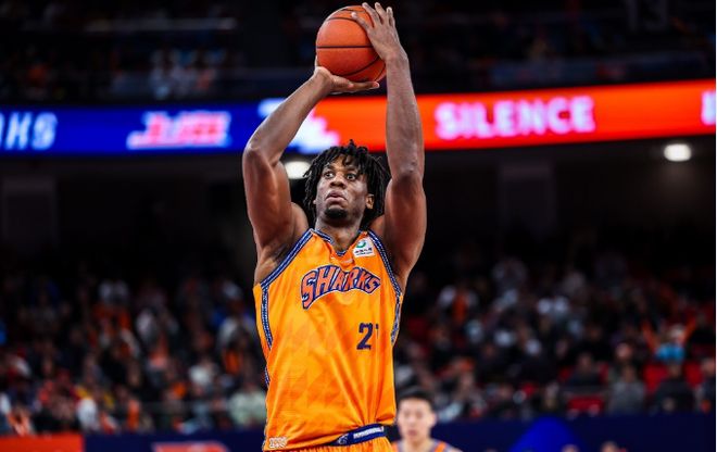 上海双杀天津豪取15连胜 成为首支30胜球队