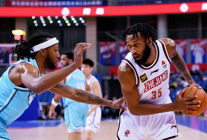 焦泊乔离队引广东宏远困境 潜在交易或缓解内线