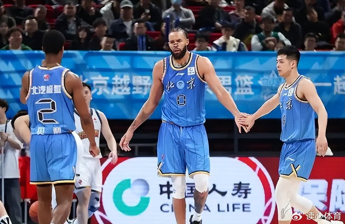 焦泊乔离队引广东宏远困境 潜在交易或缓解内线