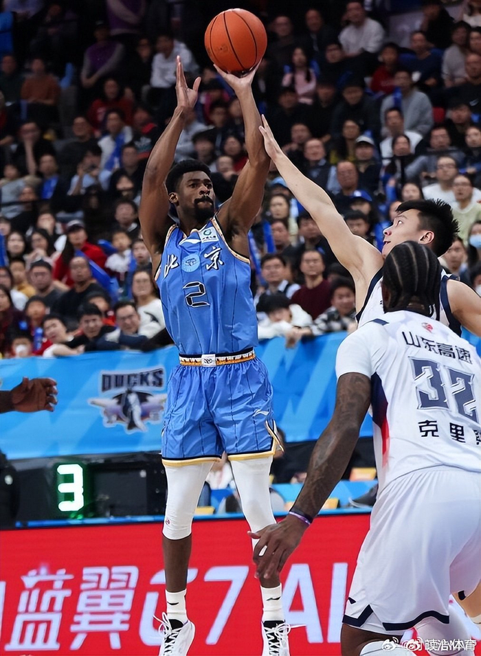 焦泊乔离队引广东宏远困境 潜在交易或缓解内线